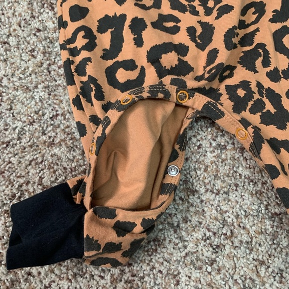 Cute One Piece Sassy Outfit - Picture 5 of 7